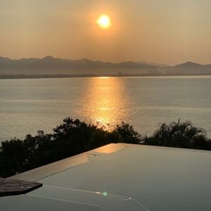 Meet your Posher, Elyse s